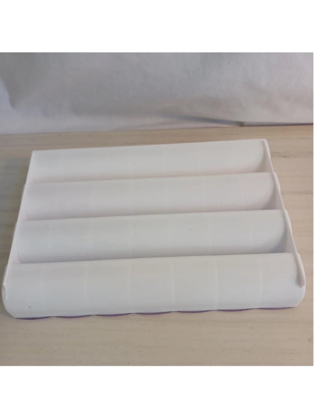 Pill Box w Morning Noon Evening Bedtime Easy Snap Colors Show Difference 7 Day